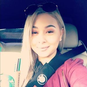 Meet your Posher, Ana